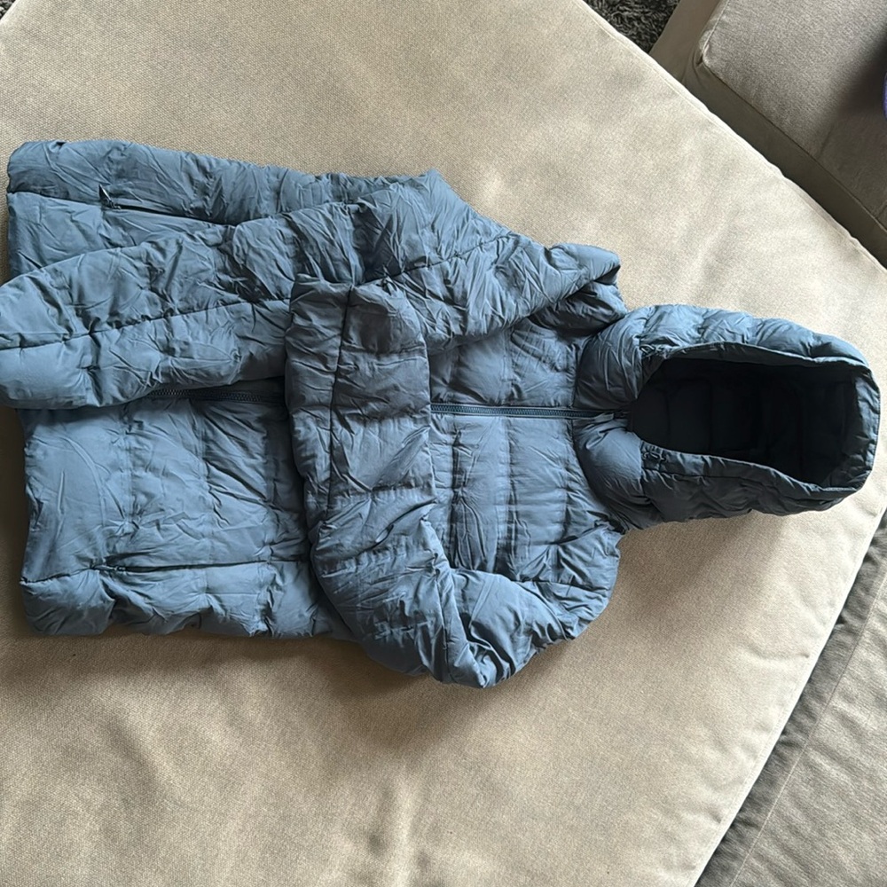 Uniqlo blue puffer